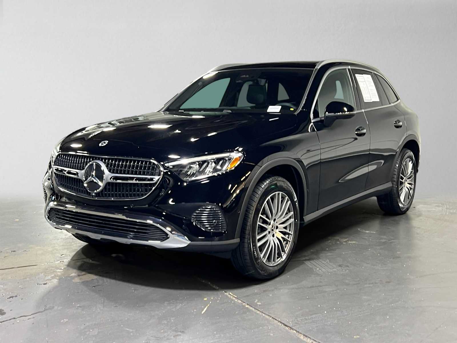 Used 2026 Mercedes-Benz GLC 300 4MATIC image 7