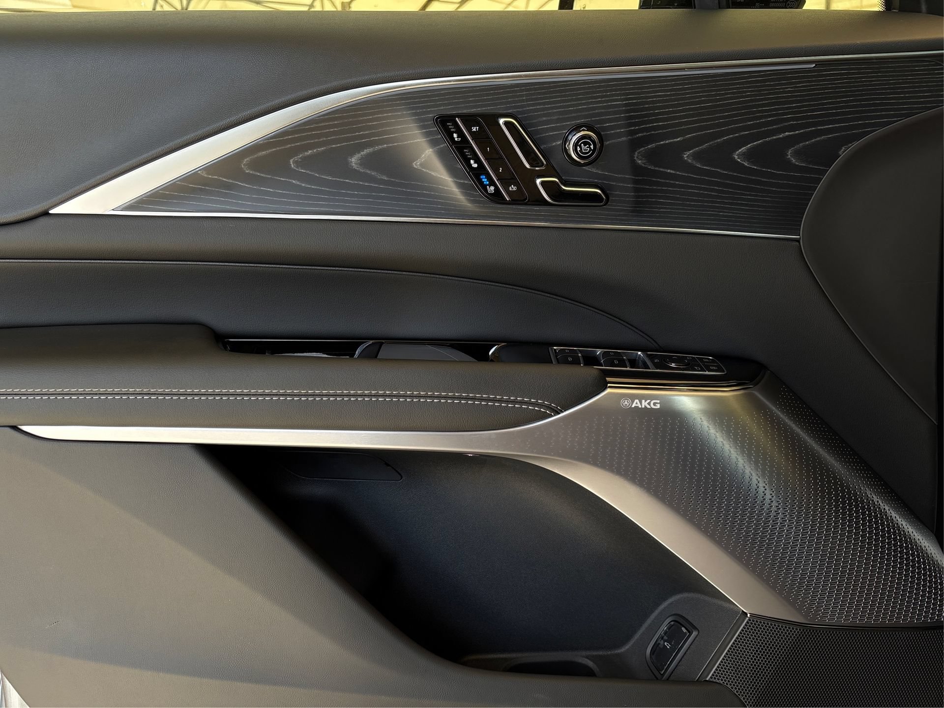 New 2026 Cadillac Lyriq Premium Luxury RWD image 20