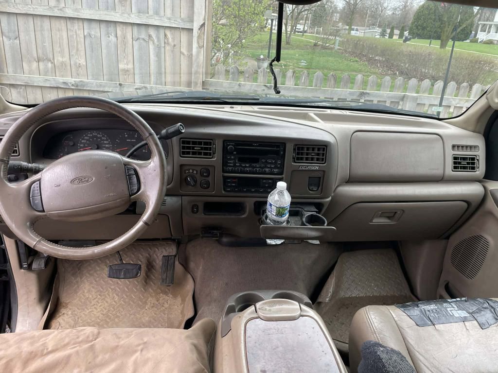 Used 2002 Ford Excursion Limited image 15