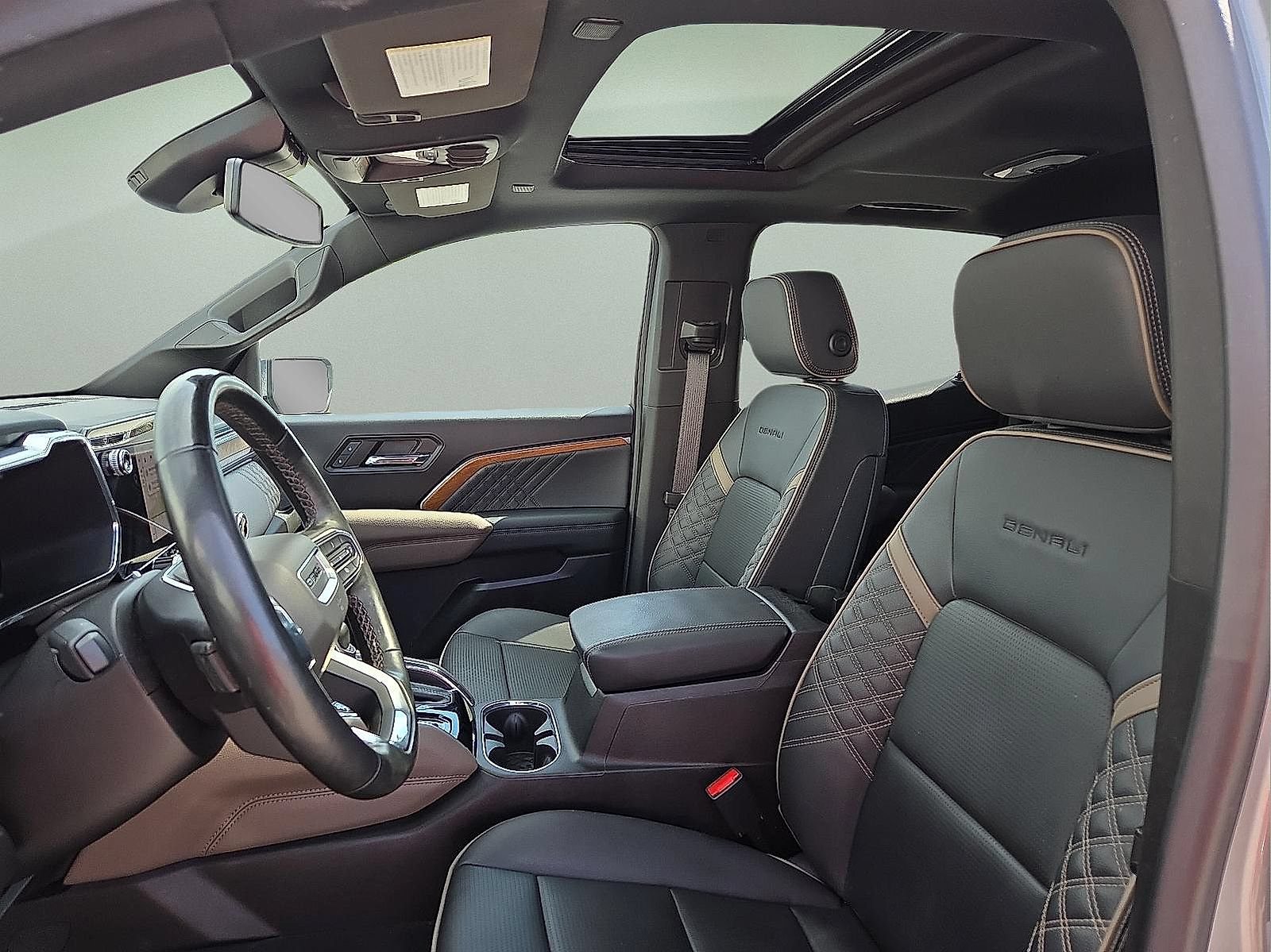 Certified 2024 GMC Canyon Denali AWD/4WD image 10