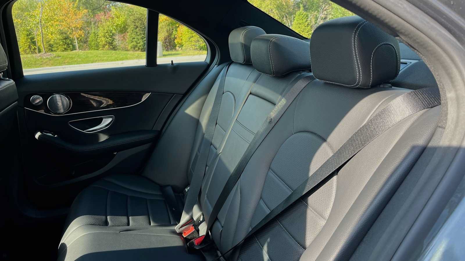 Used 2018 Mercedes-Benz C 300 4MATIC Sedan image 33
