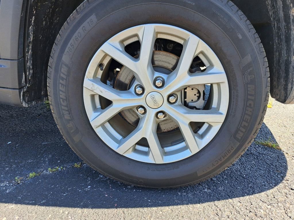 Used 2024 Jeep Grand Cherokee Limited image 26