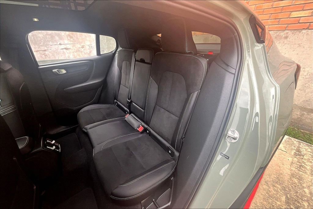 Certified 2023 Volvo C40 P8 Recharge Plus image 34