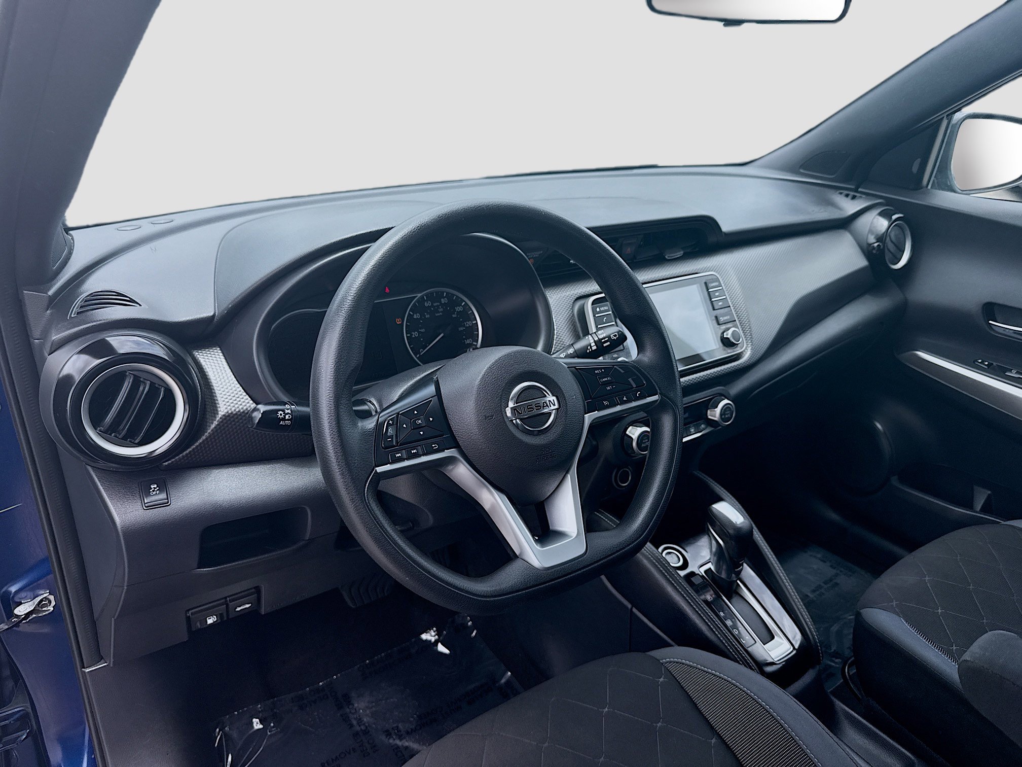 Used 2019 Nissan Kicks SR FWD image 9