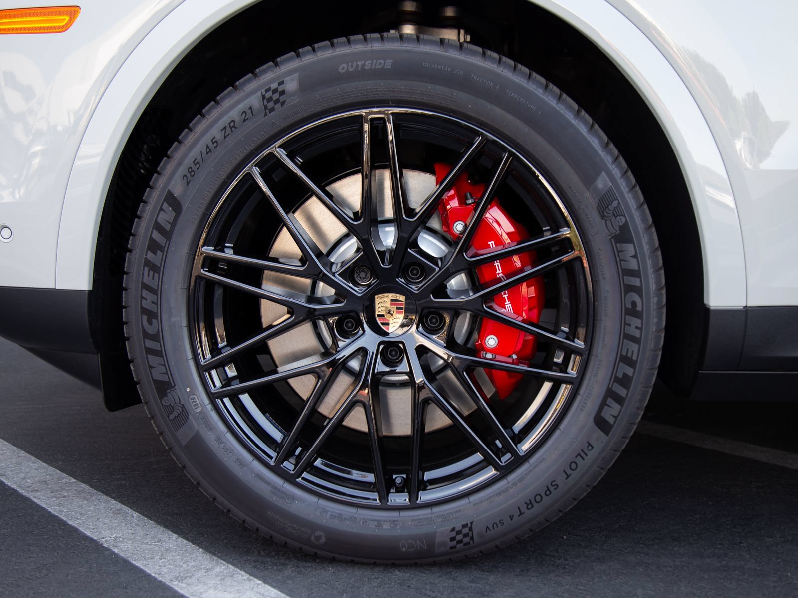 New 2026 Porsche Cayenne S AWD/4WD image 12
