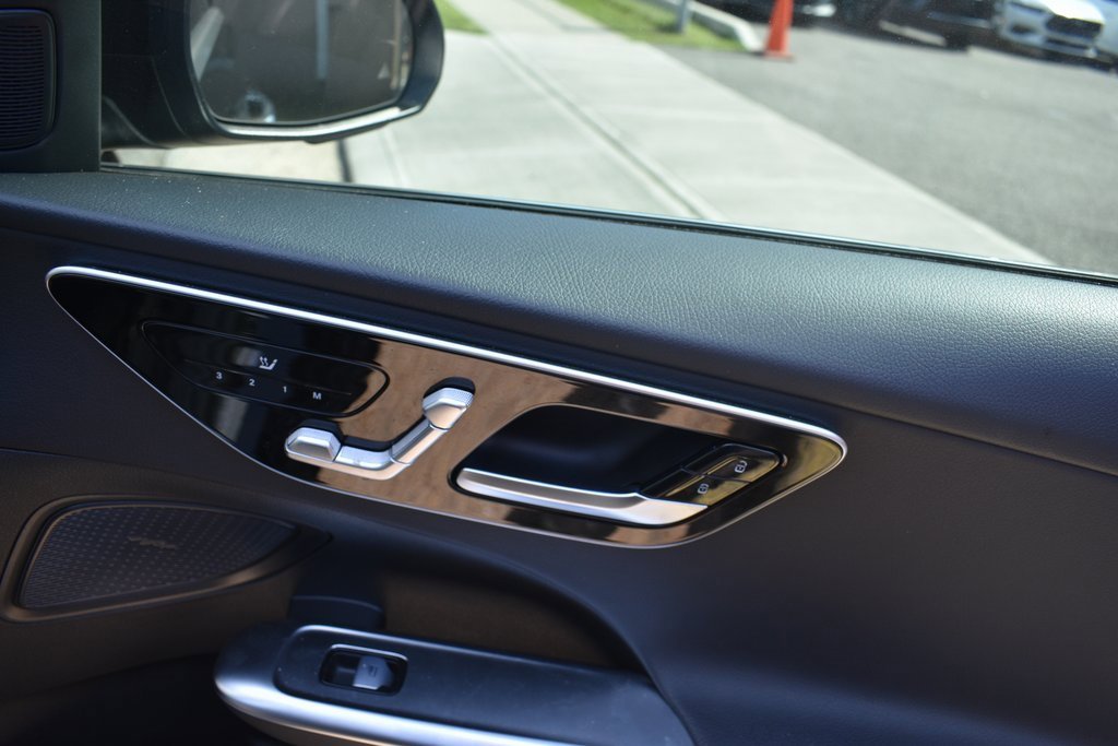 Used 2024 Mercedes-Benz C 300 Sedan image 22