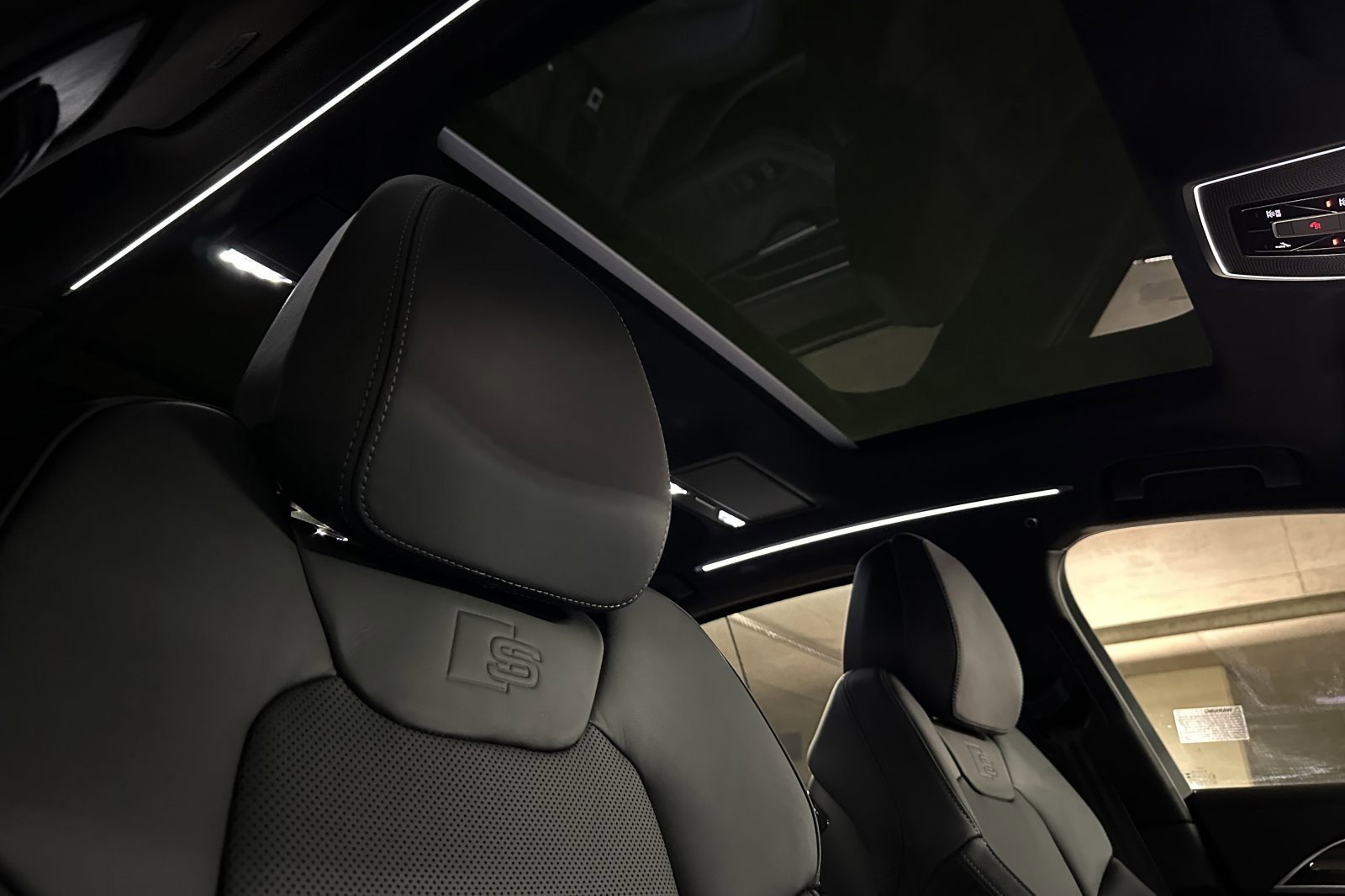 New 2025 Audi S8 image 15