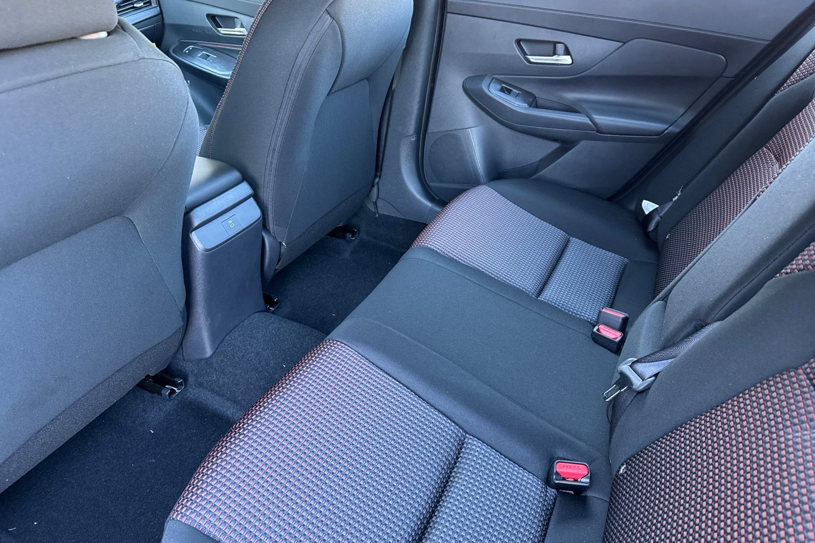New 2026 Nissan Sentra SR w/ Floor Mat Package image 9