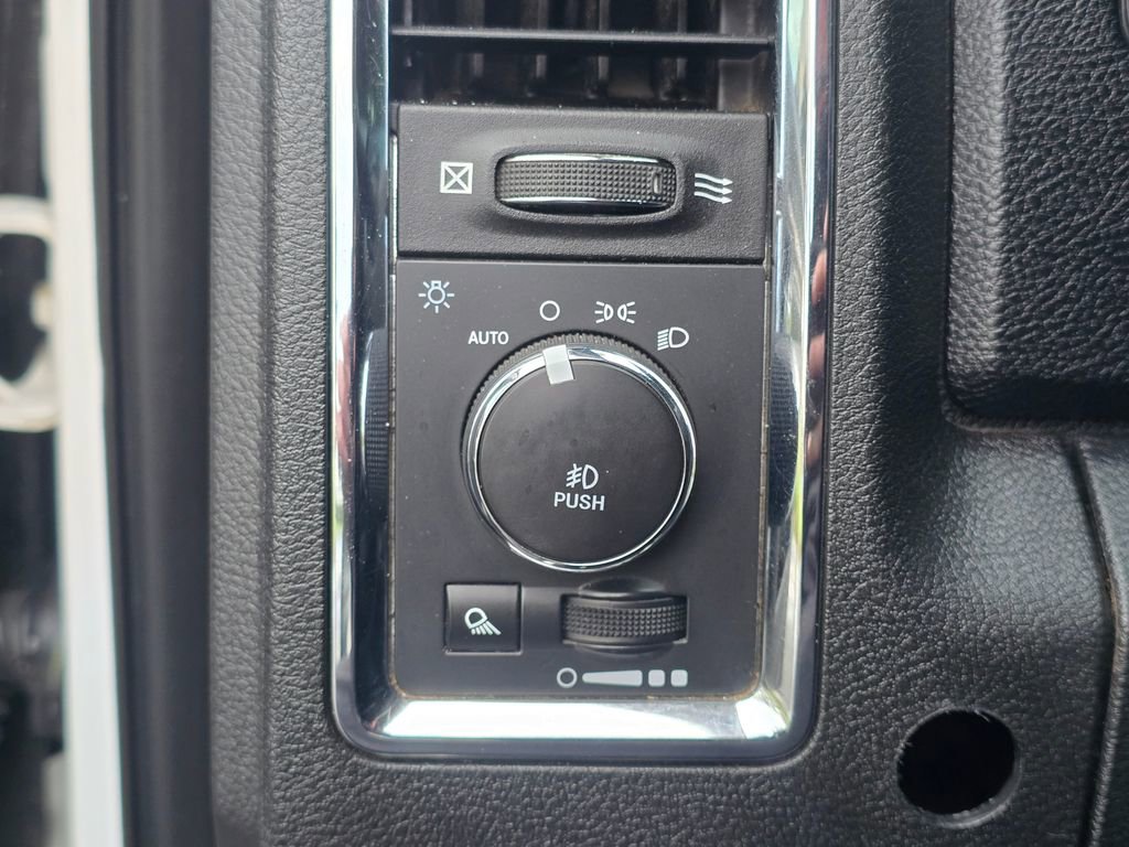 Used 2018 RAM 2500 Laramie image 28