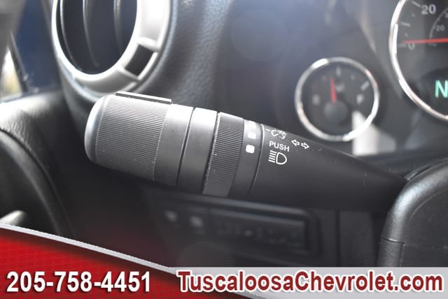 Used 2018 Jeep Wrangler Unlimited Rubicon w/ Connectivity Group AWD/4WD image 28