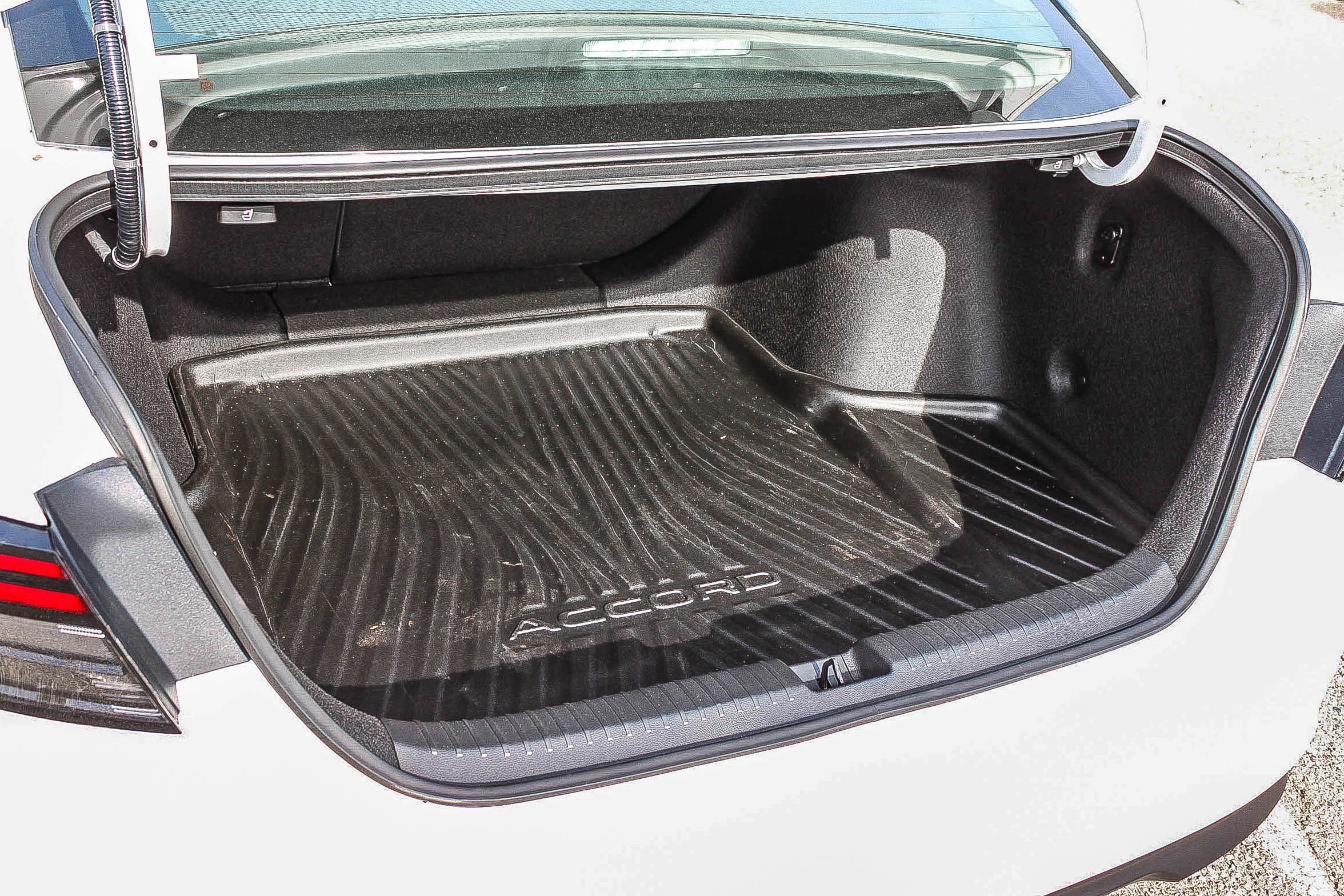 Used 2025 Honda Accord SE image 28