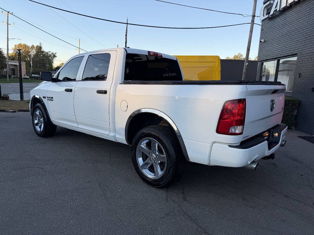 Used 2016 RAM 1500 Express w/ Popular Equipment Group AWD/4WD image 5