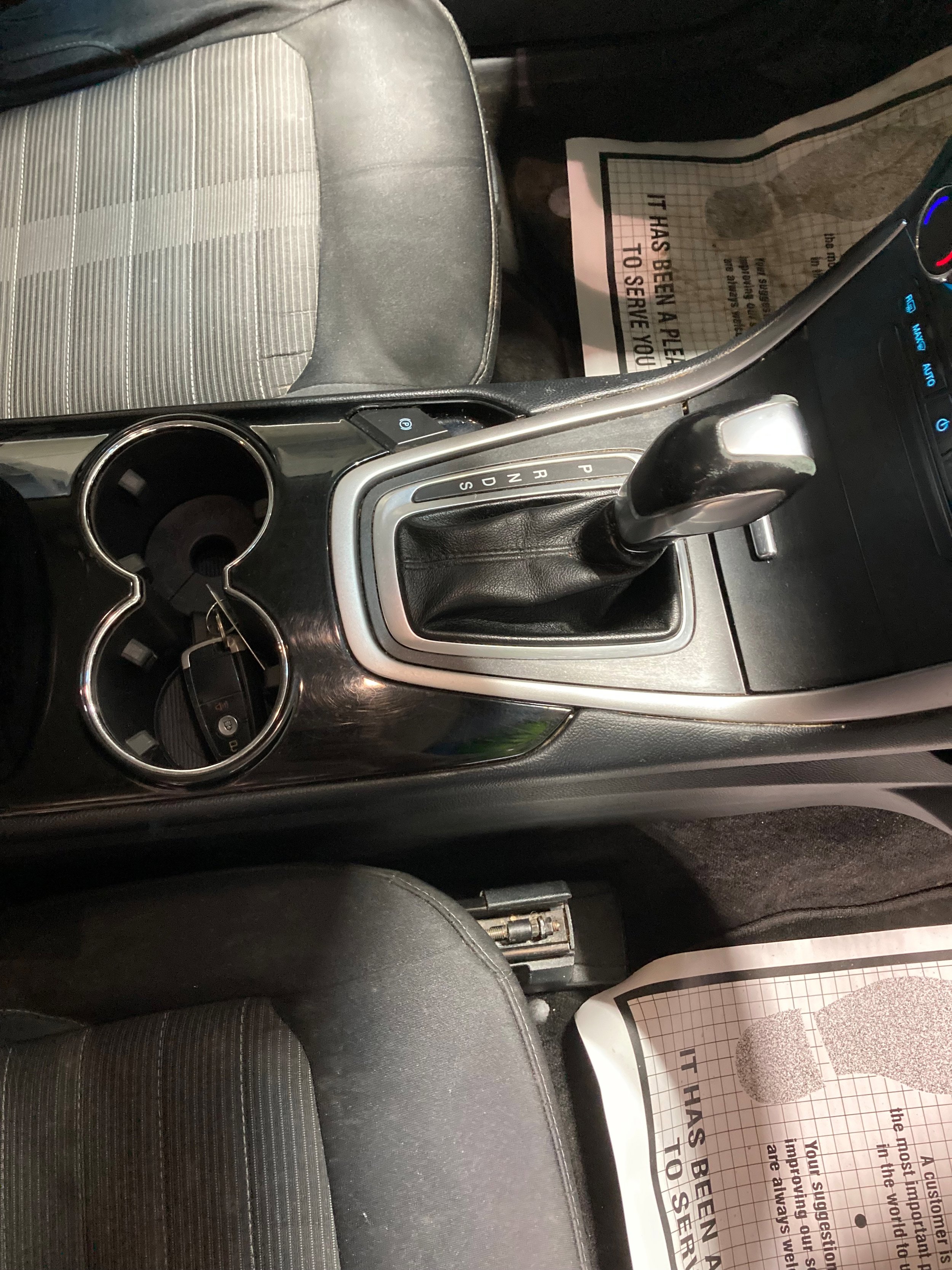 Used 2018 Ford Edge SEL w/ Class II Trailer Tow Package AWD/4WD image 5