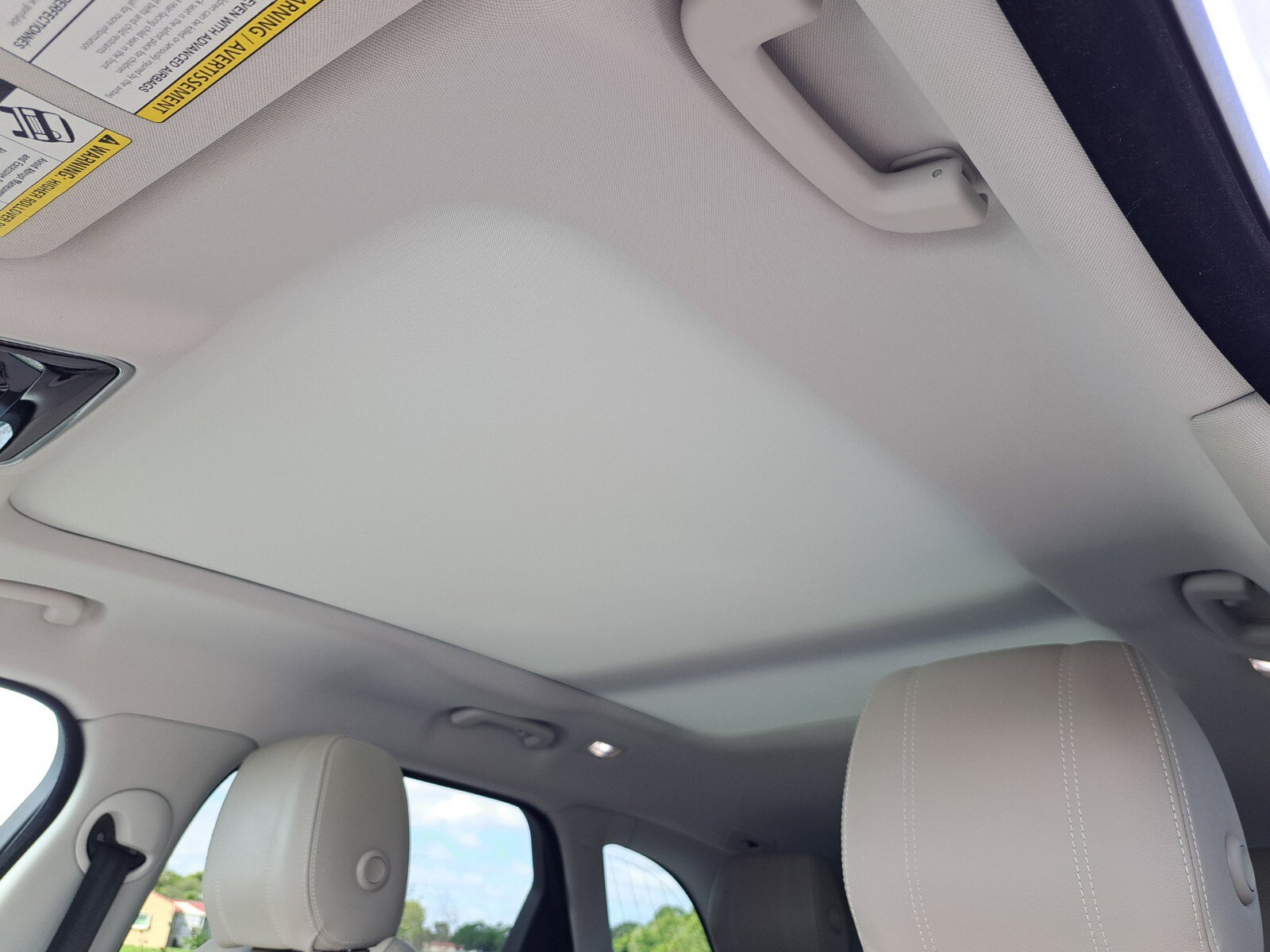 Used 2018 Land Rover Range Rover Velar S image 20