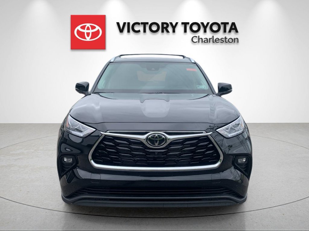New 2026 Toyota Highlander Limited AWD/4WD image 8