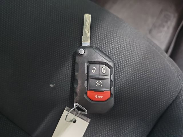 Used 2018 Jeep Wrangler Unlimited Sport S AWD/4WD image 25