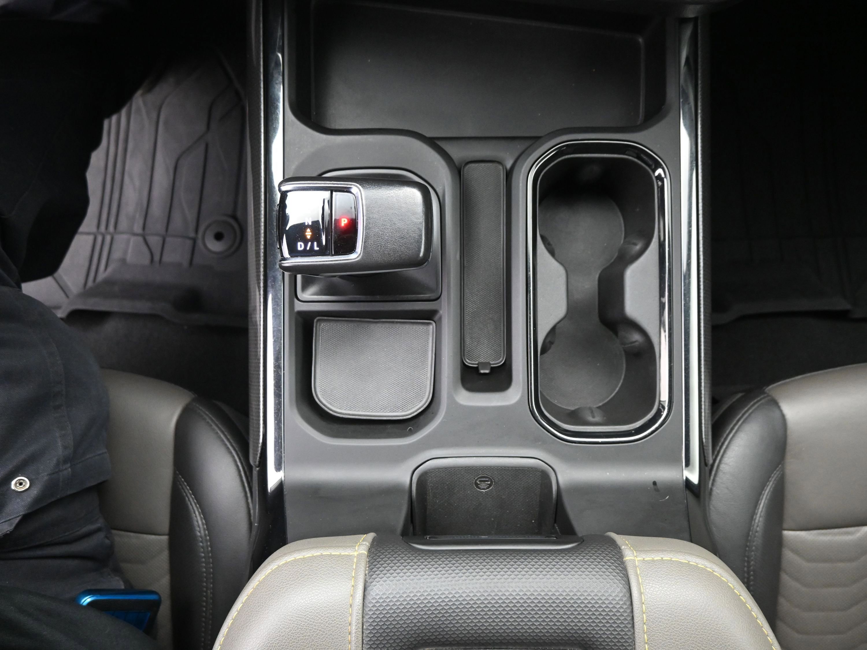 Used 2022 Chevrolet Silverado 1500 ZR2 image 17