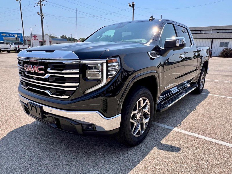 New 2026 GMC Sierra 1500 SLT w/ SLT Premium Plus Package image 8