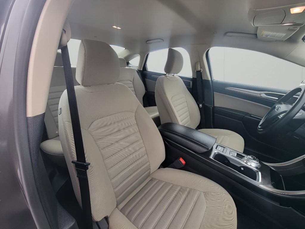 Used 2018 Ford Fusion S image 31