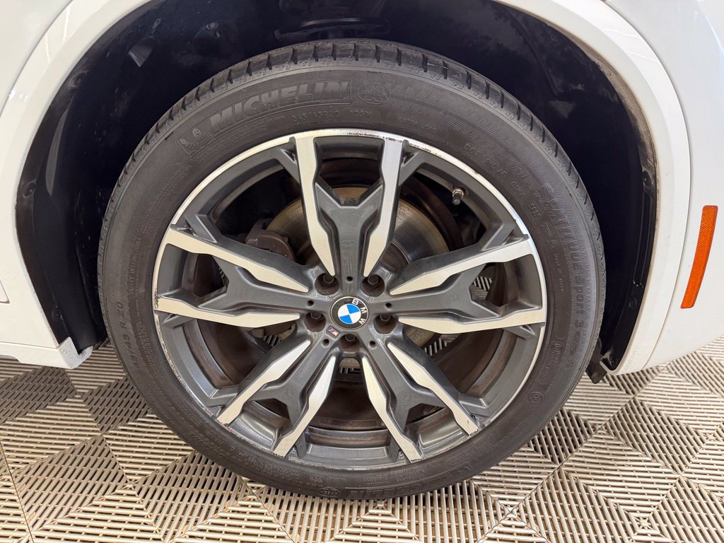 Used 2022 BMW X3 sDrive30i w/ M Sport Package 2 RWD image 9