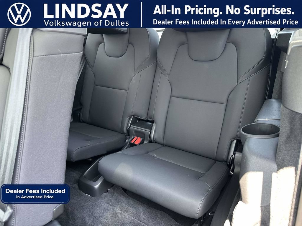 Used 2025 Volvo XC90 B6 Plus AWD/4WD image 15