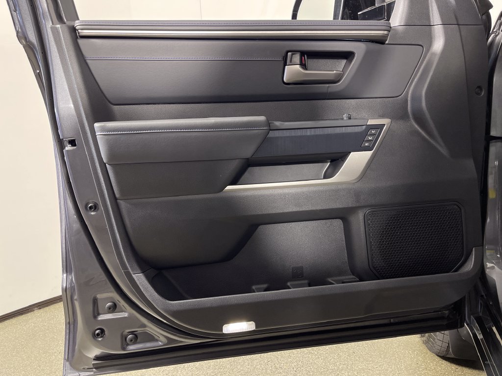 New 2026 Toyota Tundra Platinum w/ TRD Off-Road Package AWD/4WD image 17