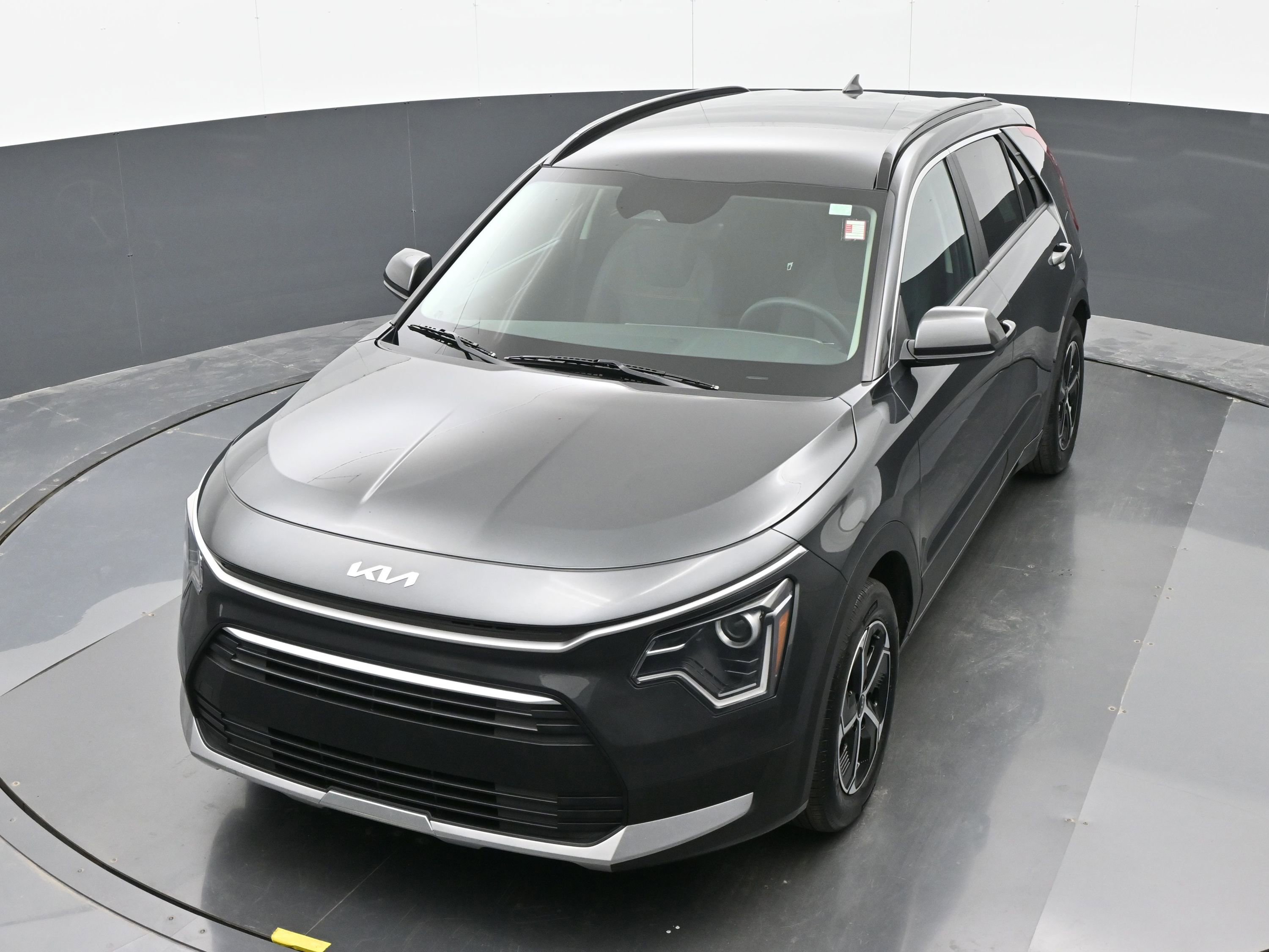 Used 2024 Kia Niro LX image 35