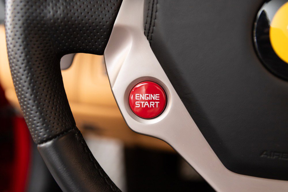 Used 2011 Ferrari California image 78