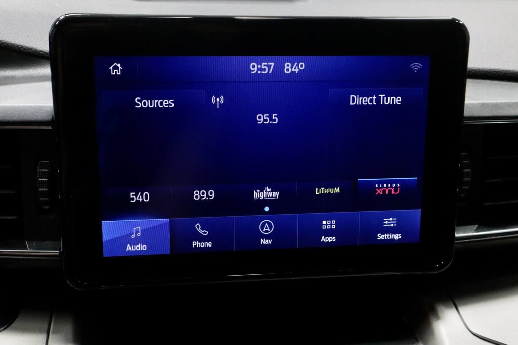 Used 2021 Ford Explorer XLT w/ Equipment Group 202A AWD/4WD image 4