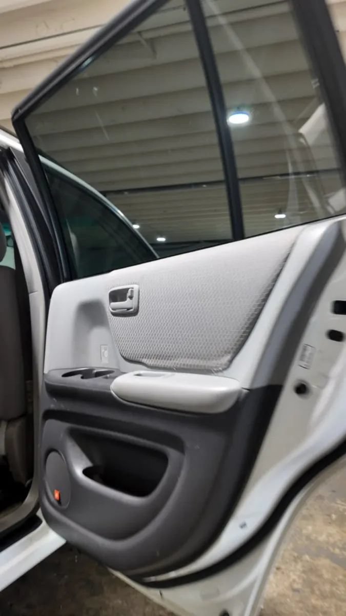 Used 2006 Toyota Highlander 2WD Hybrid image 17