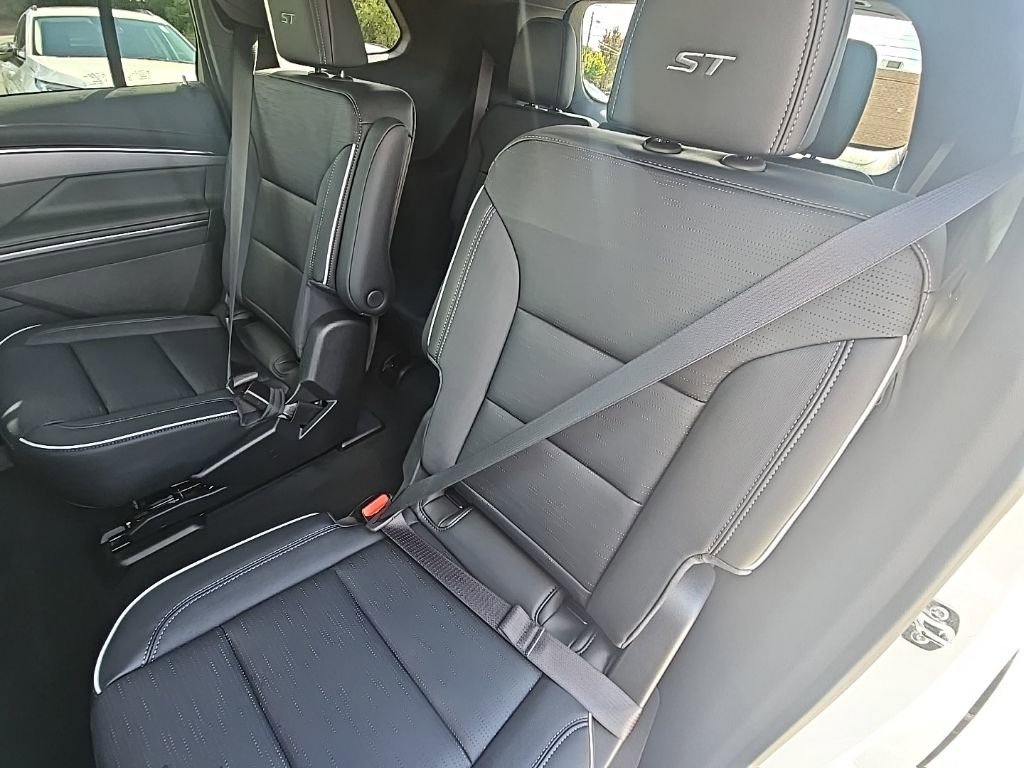 New 2026 Buick Enclave Sport Touring w/ Power Package image 16