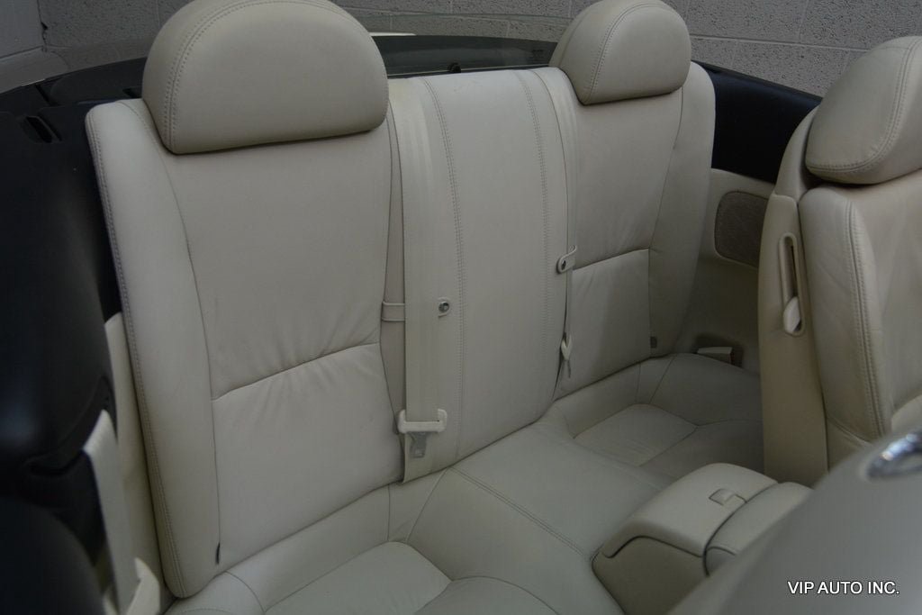 Used 2004 Lexus SC 430 Convertible RWD image 25