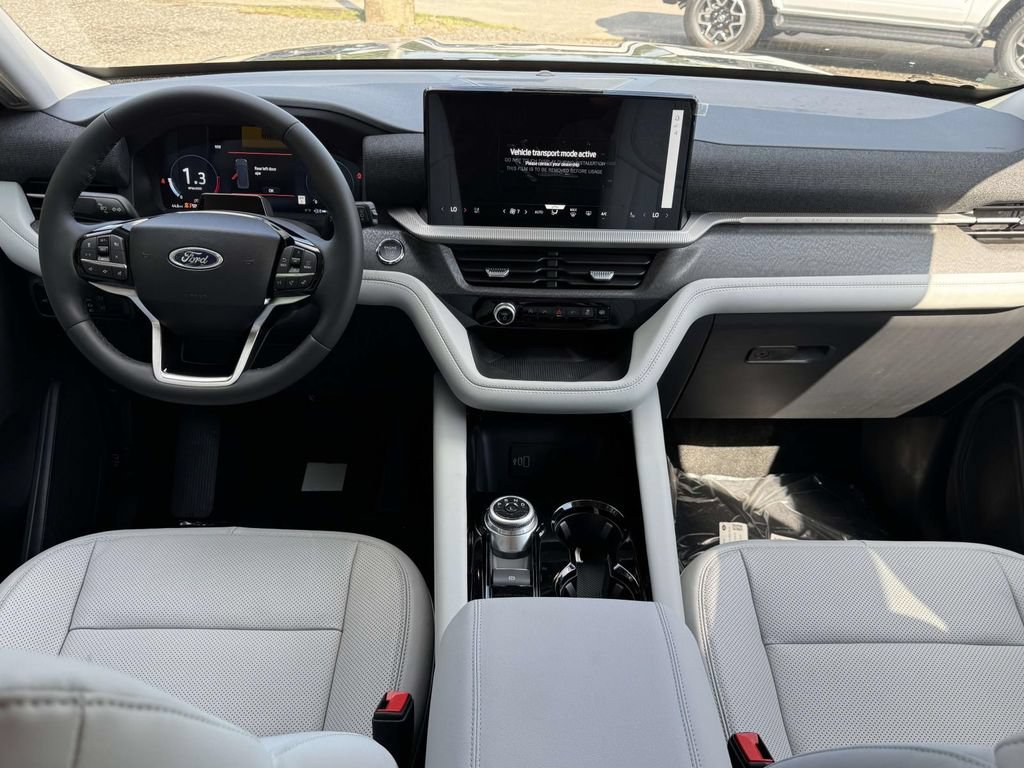 New 2026 Ford Explorer Platinum w/ LUX Leather Package AWD/4WD image 2