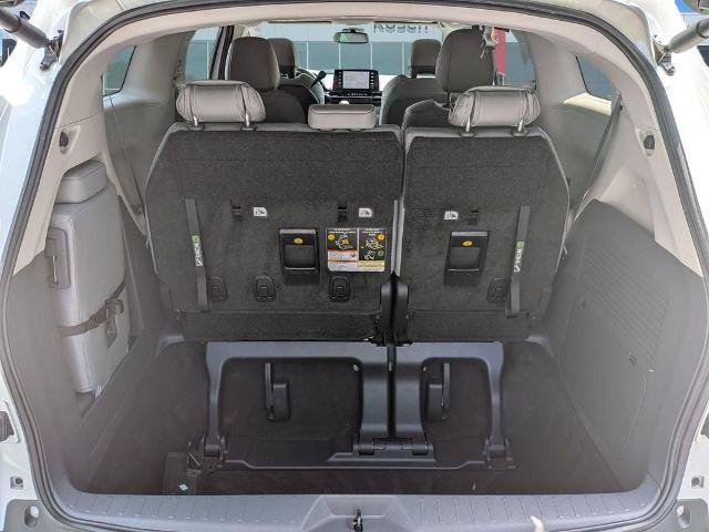 Used 2023 Toyota Sienna XLE FWD image 27