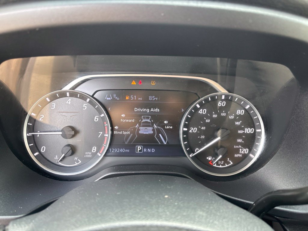 Used 2022 Nissan Titan SV RWD image 10