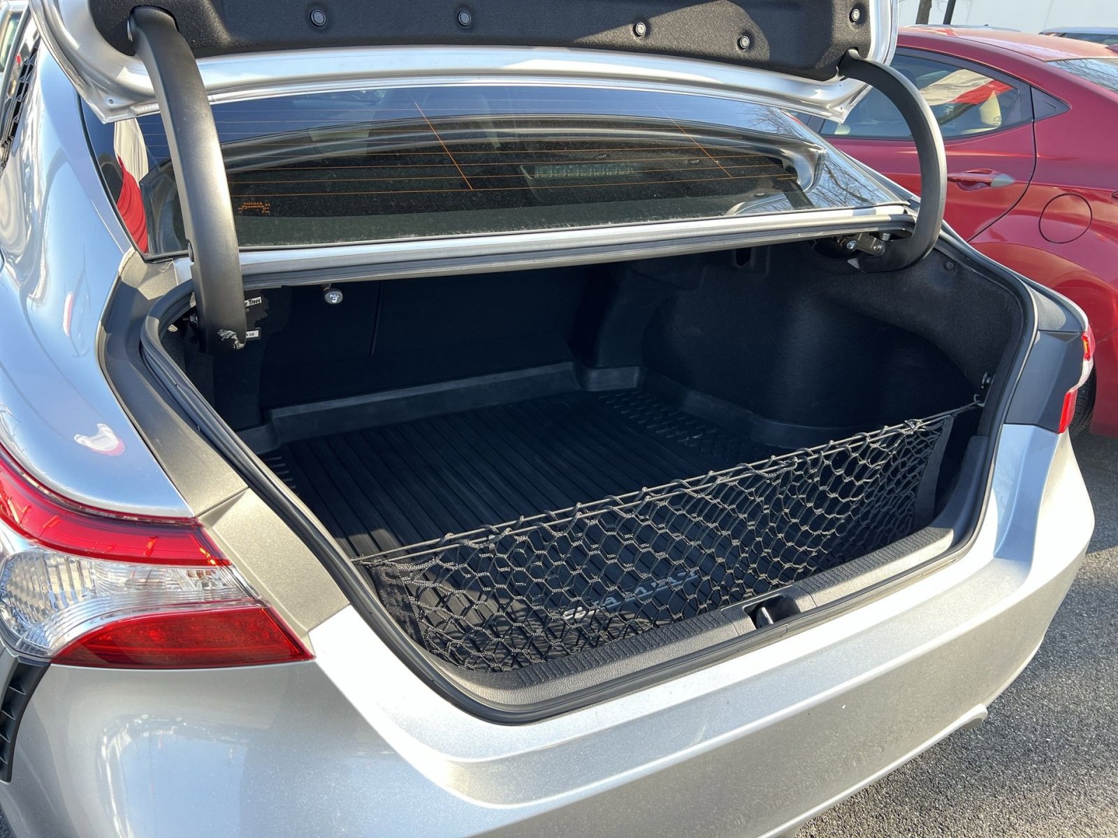 Used 2020 Toyota Camry SE image 22