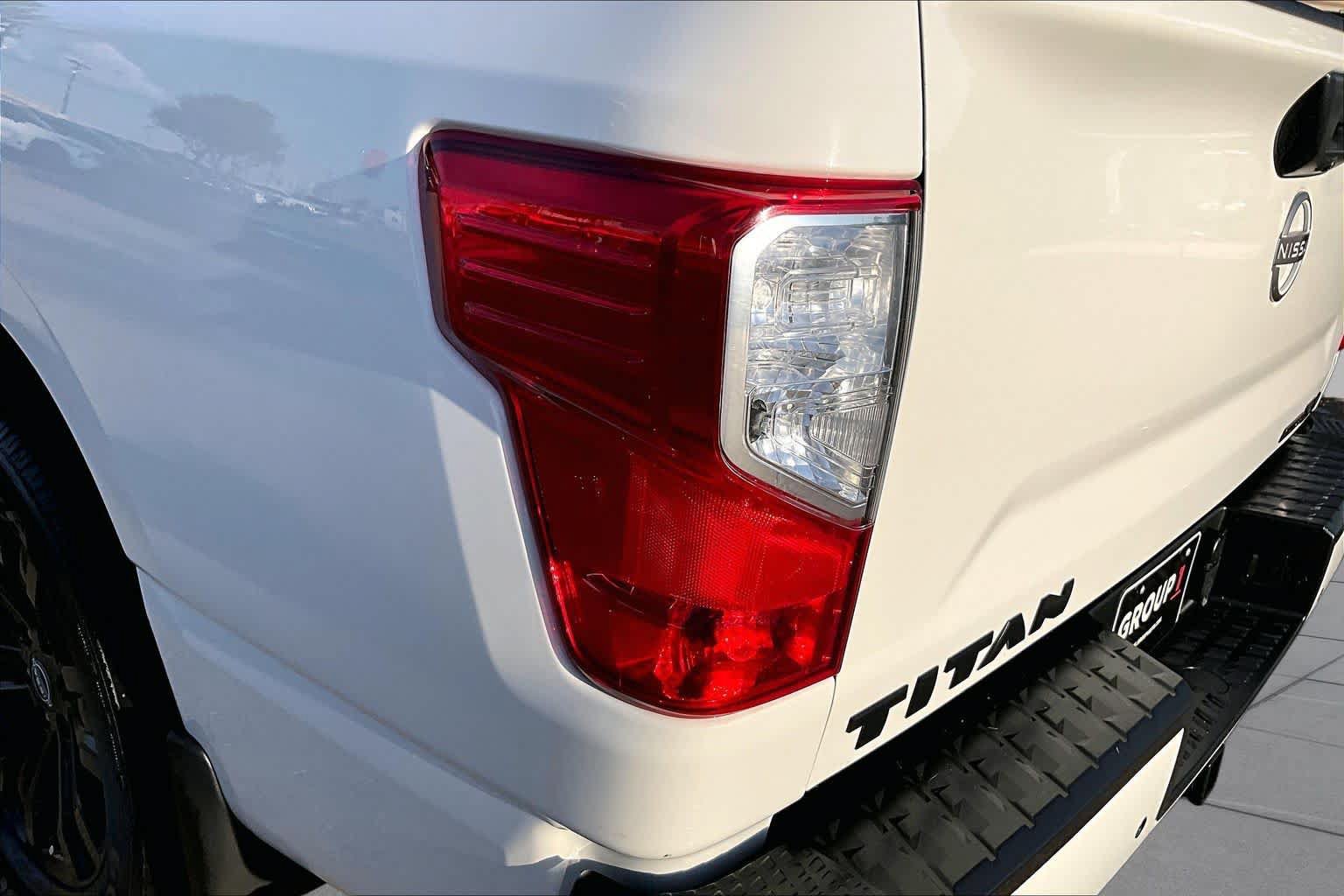 Certified 2023 Nissan Titan SV w/ SV Convenience Package RWD image 29