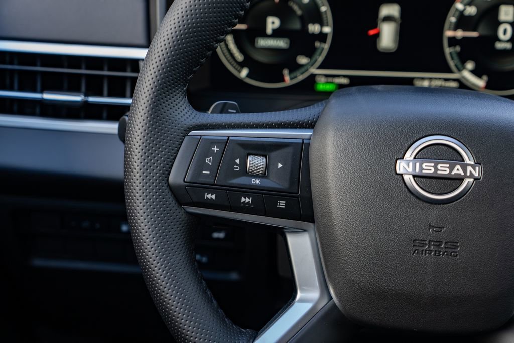 New 2026 Nissan Rogue SL AWD/4WD image 13