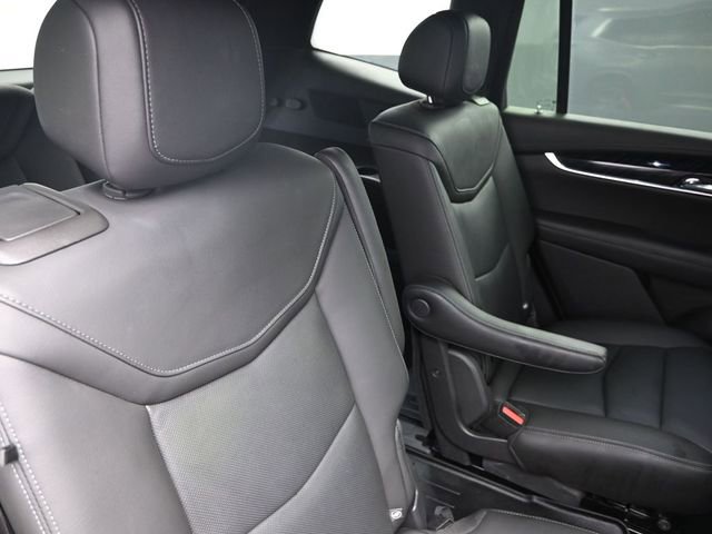 Used 2023 Cadillac XT6 Premium Luxury image 35