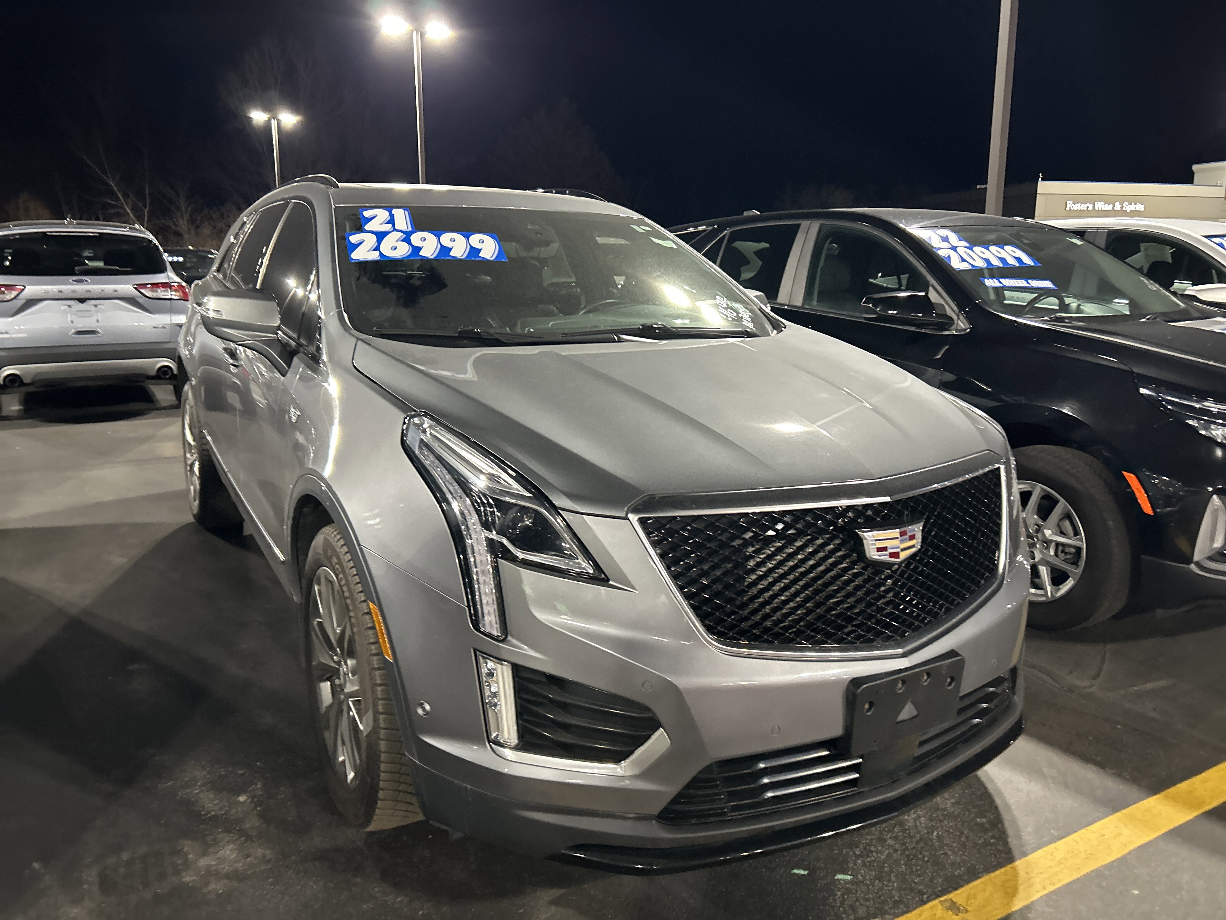 Used 2021 Cadillac XT5 Sportv image 2