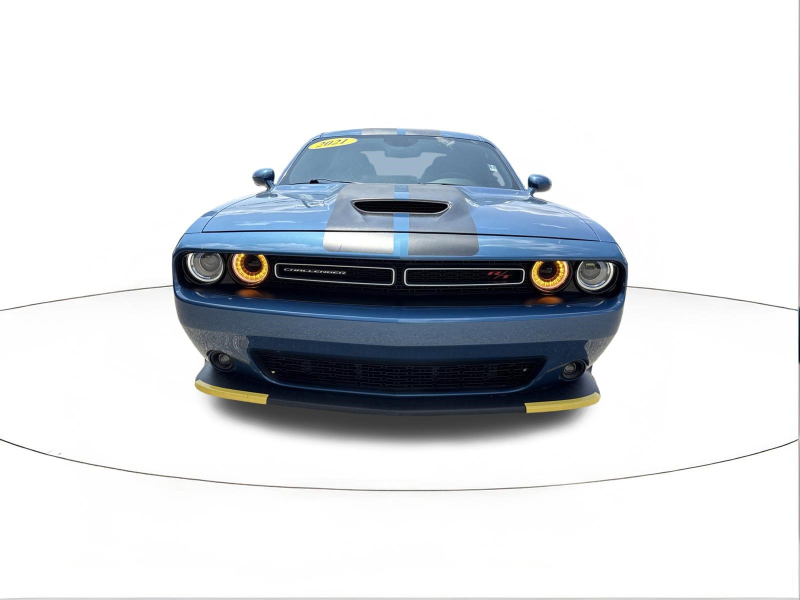 Used 2021 Dodge Challenger R/T w/ Performance Handling Group RWD image 8