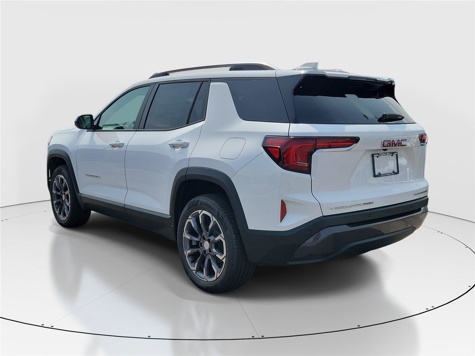 New 2027 GMC Terrain Elevation w/ Elevation Premium Package AWD/4WD image 3