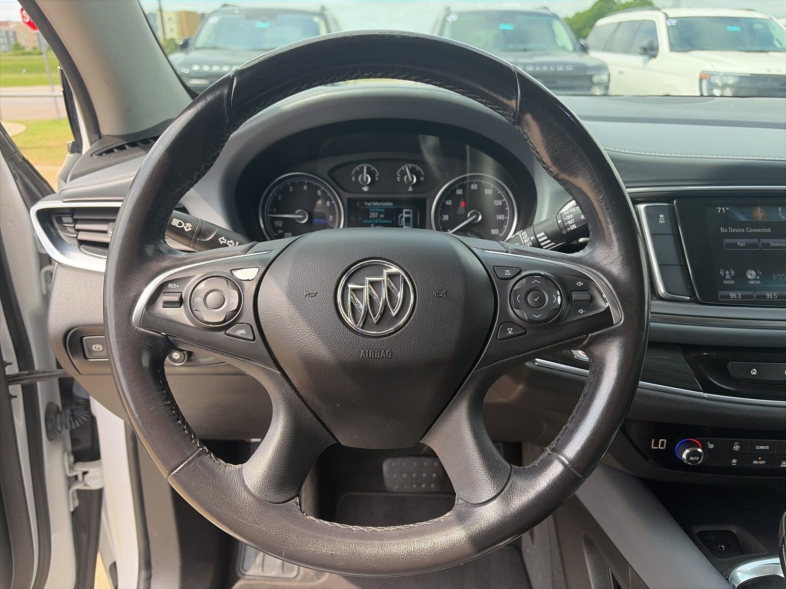 Used 2019 Buick Enclave Essence image 17