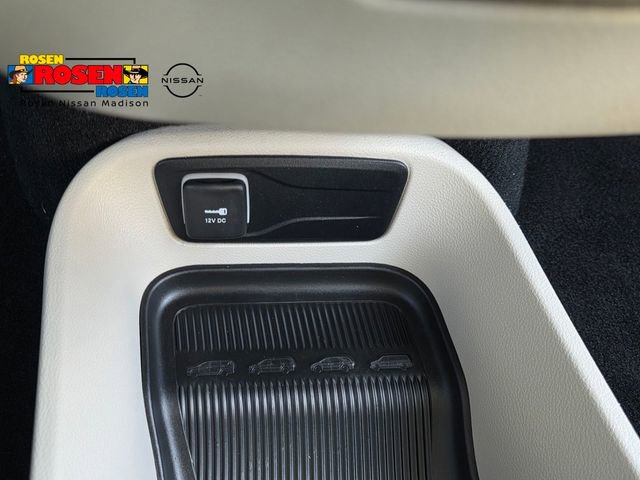 Used 2024 Chrysler Pacifica Touring-L FWD image 19