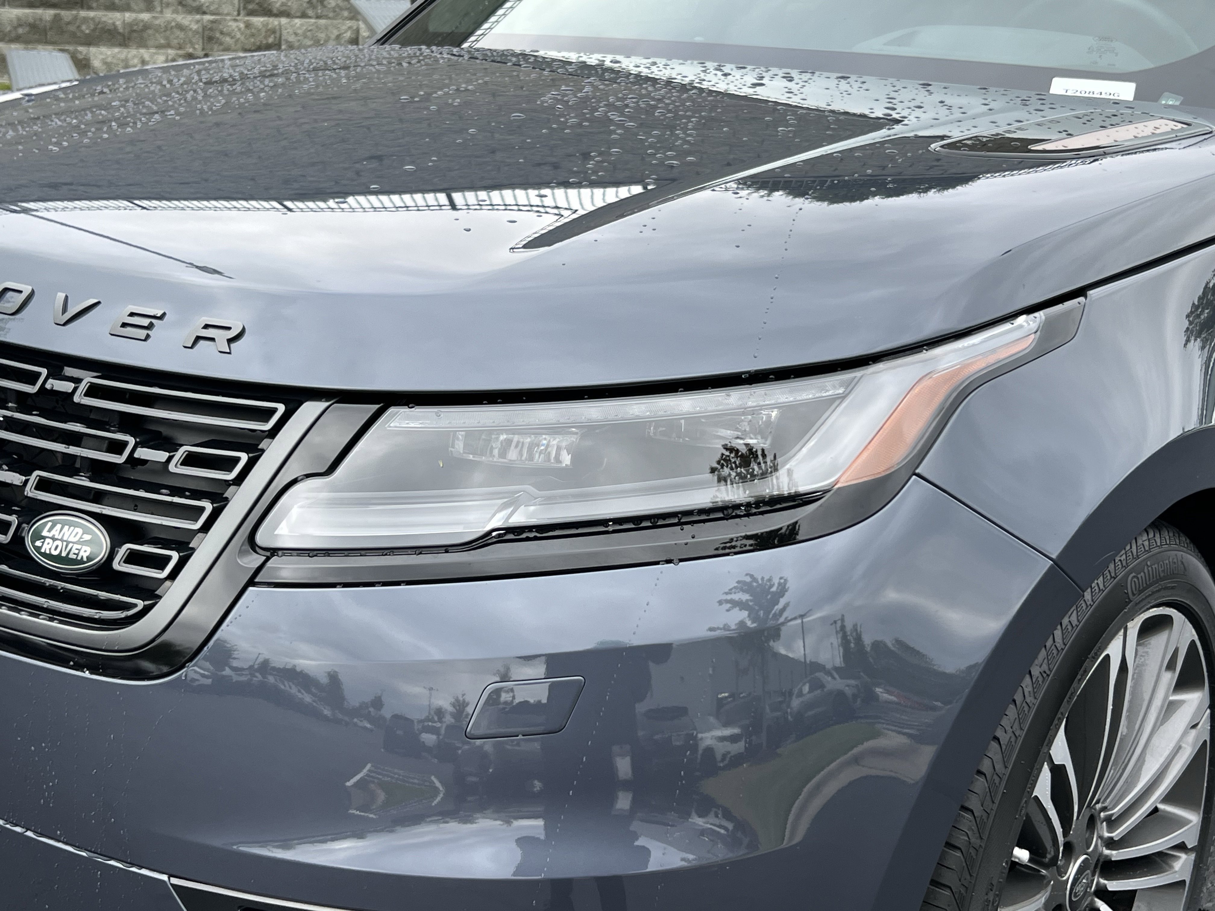 Used 2024 Land Rover Range Rover Velar Dynamic HSE image 11