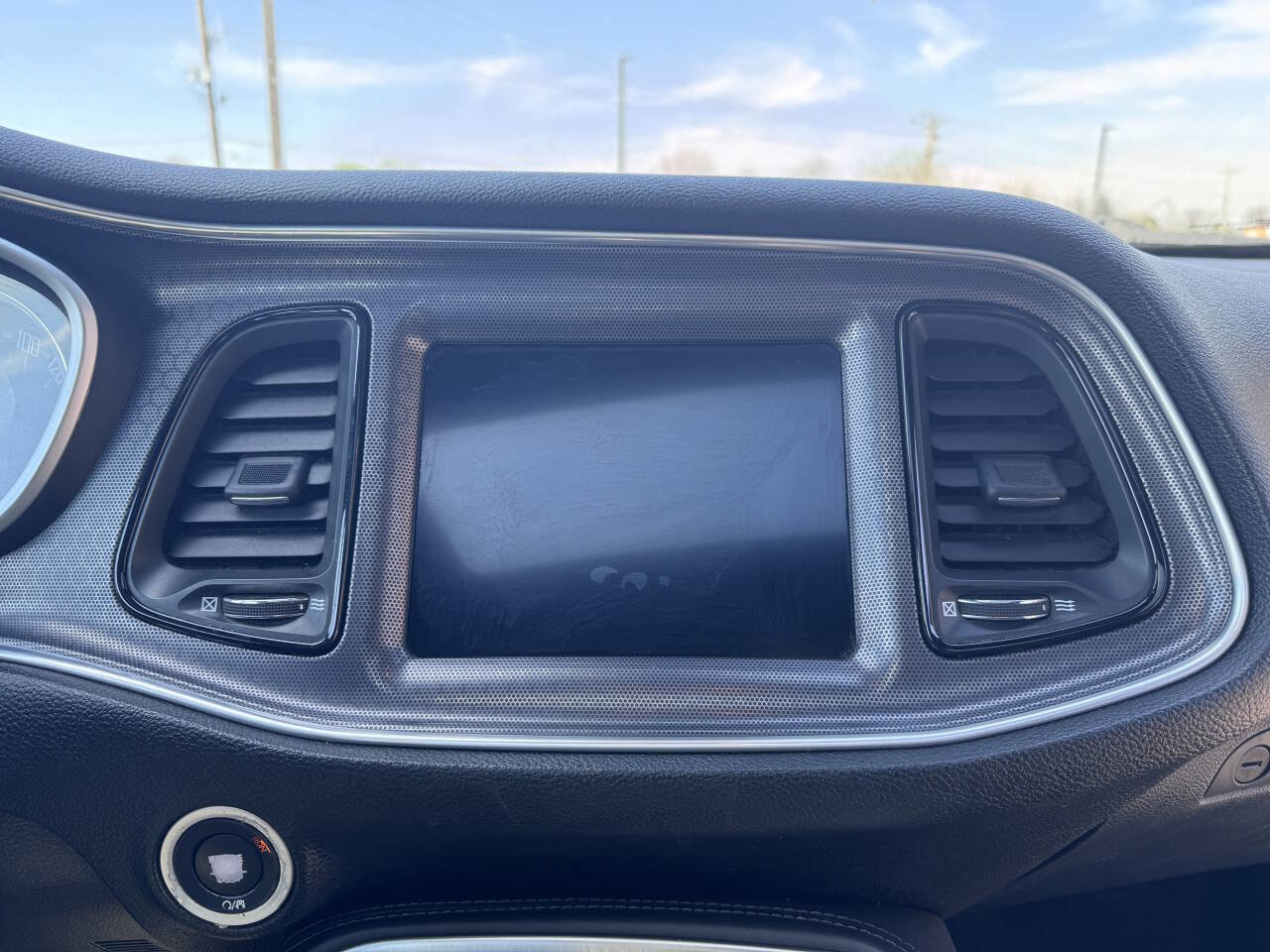 Used 2017 Dodge Challenger SXT Plus image 19