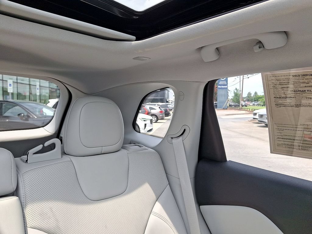 Used 2021 Jeep Cherokee Latitude Lux w/ Sun & Sound Group AWD/4WD image 14