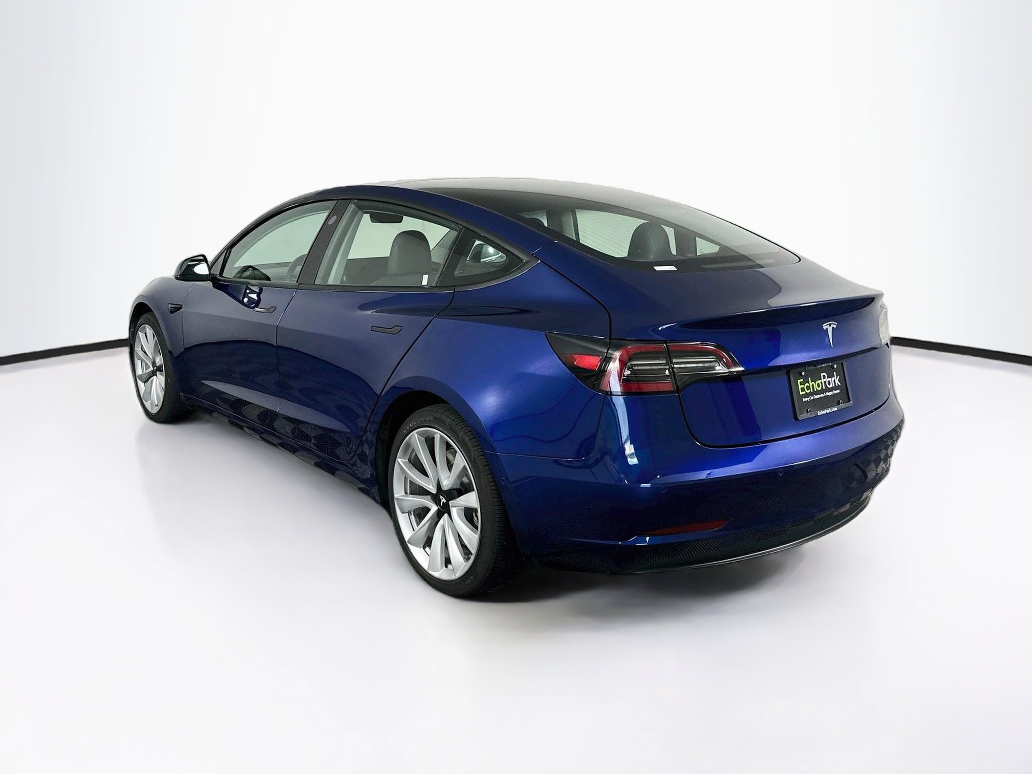Used 2018 Tesla Model 3 Mid Range RWD image 5
