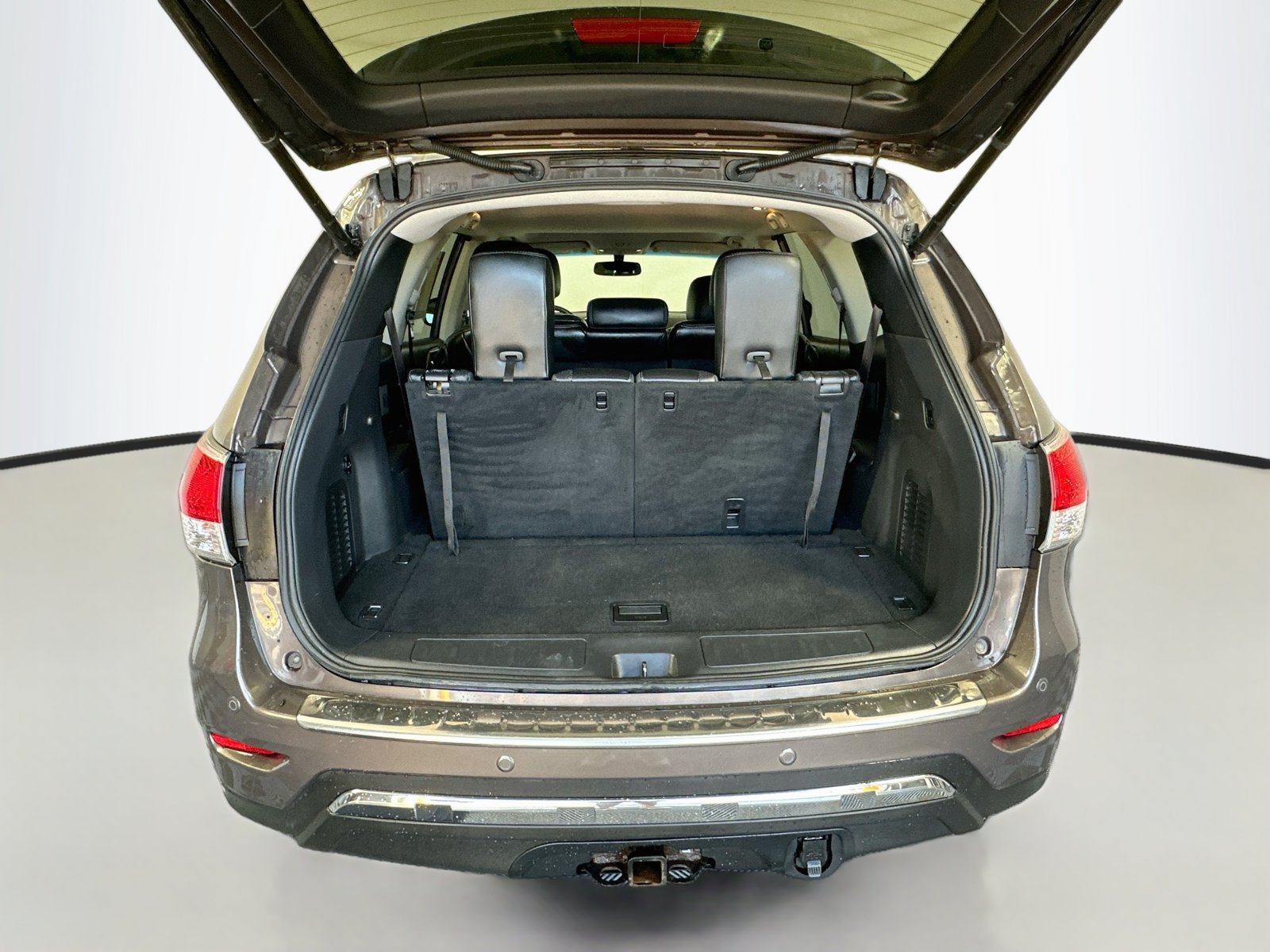 Used 2016 Nissan Pathfinder Platinum AWD/4WD image 30