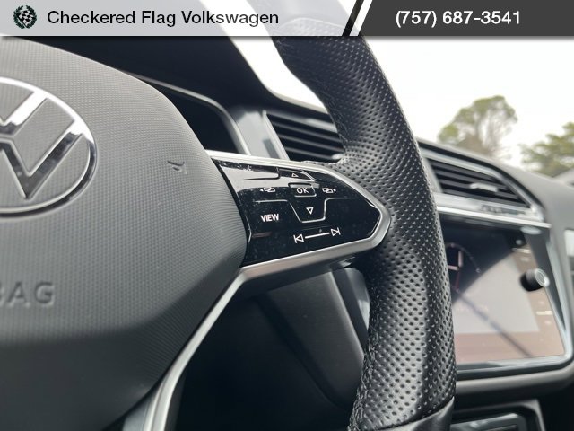 Used 2022 Volkswagen Tiguan SE R-Line image 36